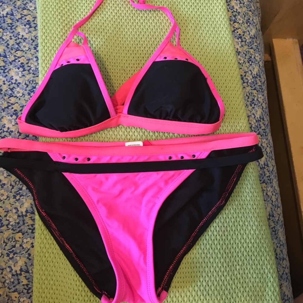 Black, coral, and hot pink bikini set!!