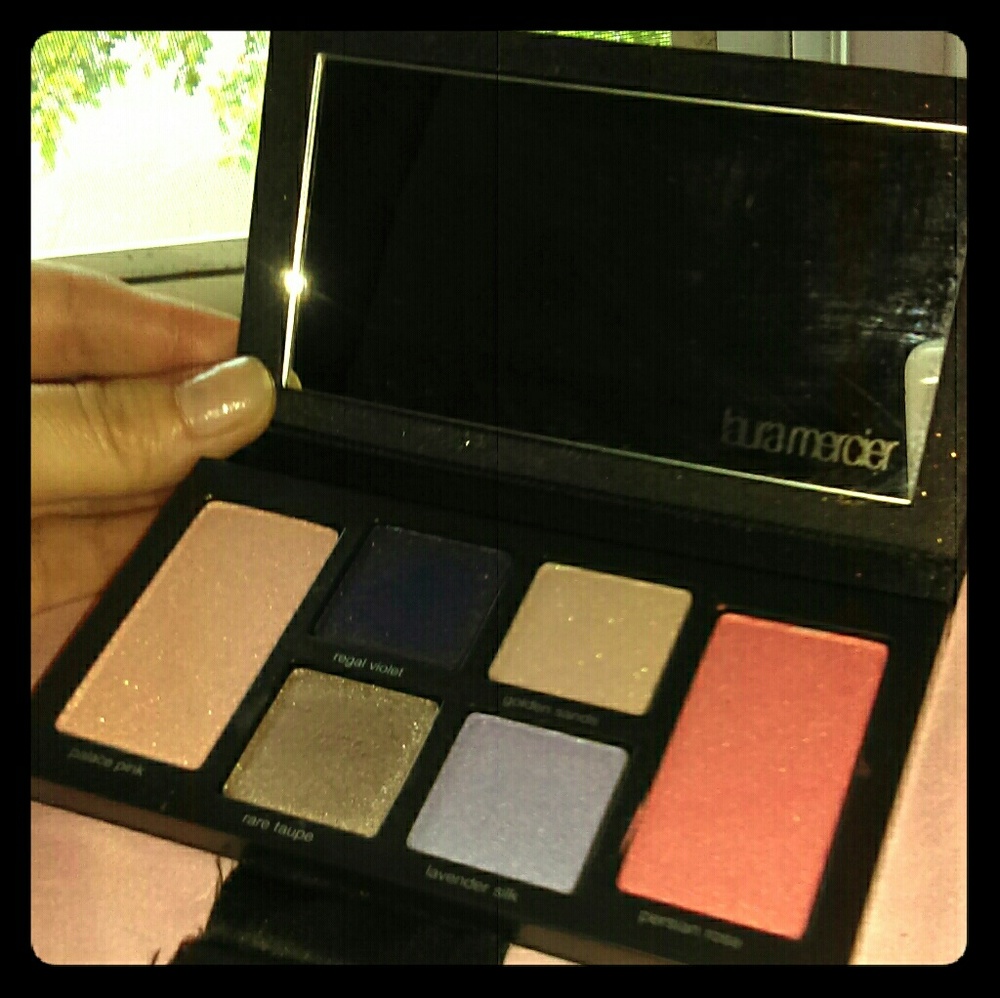 Laura Merrier eye and cheek pallet