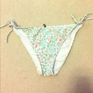O'Neill string bikini bottom