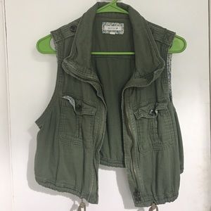 Aerie Vest