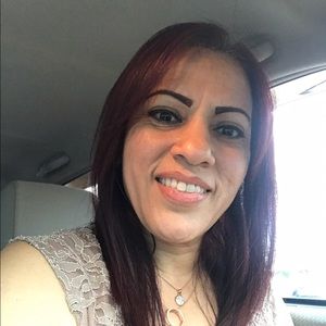 Meet your Posher, Nelida