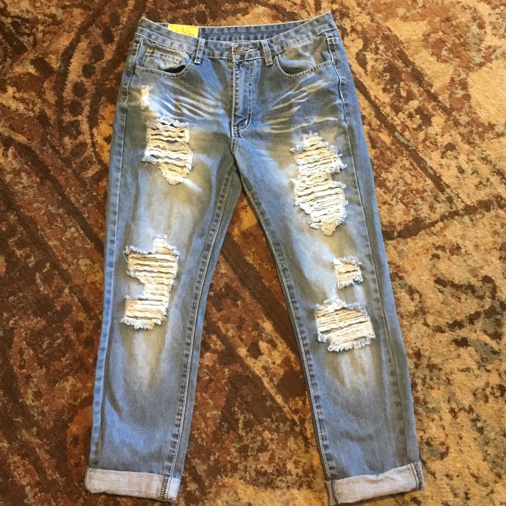 Ankle Cuffed Boyfriend Destroyed Jeans