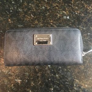 Micheal Kors Wallet