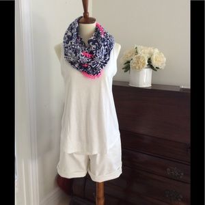 LOFT White Maternity Shorts size 2