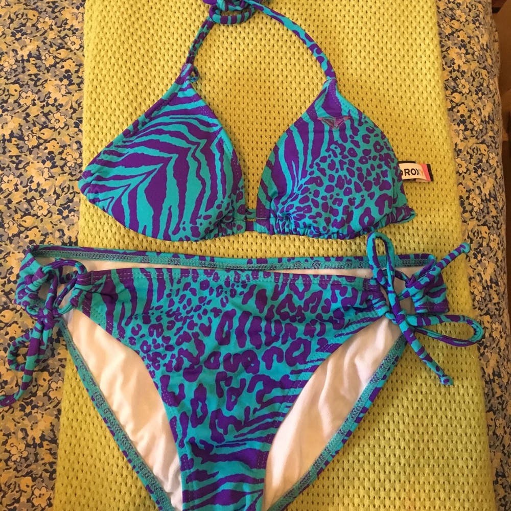 Blue and purple ROXY bikini set!