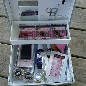 Individual eyelash kit brand new never used