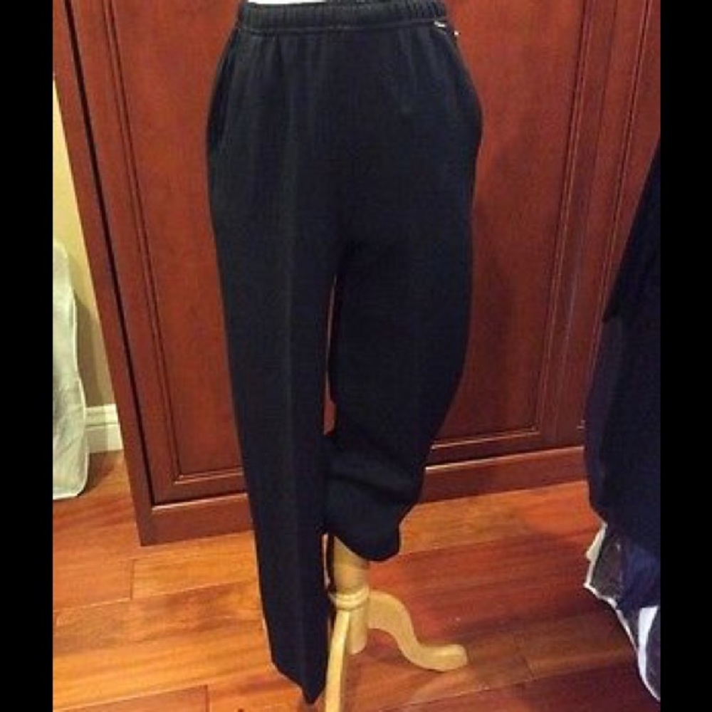 NWOT ST. JOHN SZ P BLK KNIT "essentials" PANT