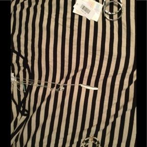 BNWT  XL LuLaRoe Irma