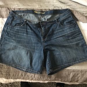 Old Navy boyfriend shorts