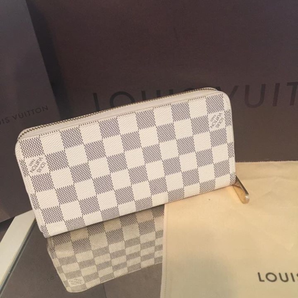 Louis Vuitton, Damier Azur zippy wallet, Beautiful