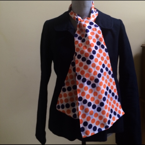 Vintage scarf 58 inches - Picture 3 of 3