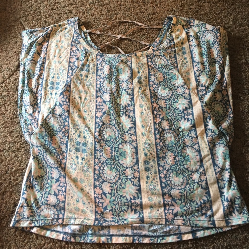 floral shirt