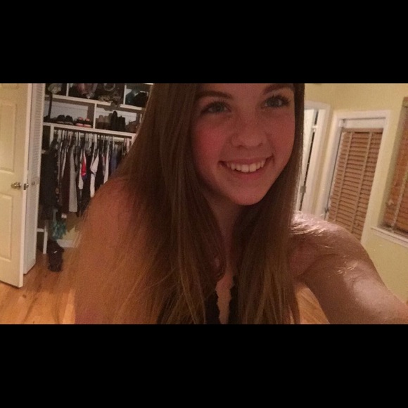 Meet your Posher, Mackenzie - Picture 2 of 2