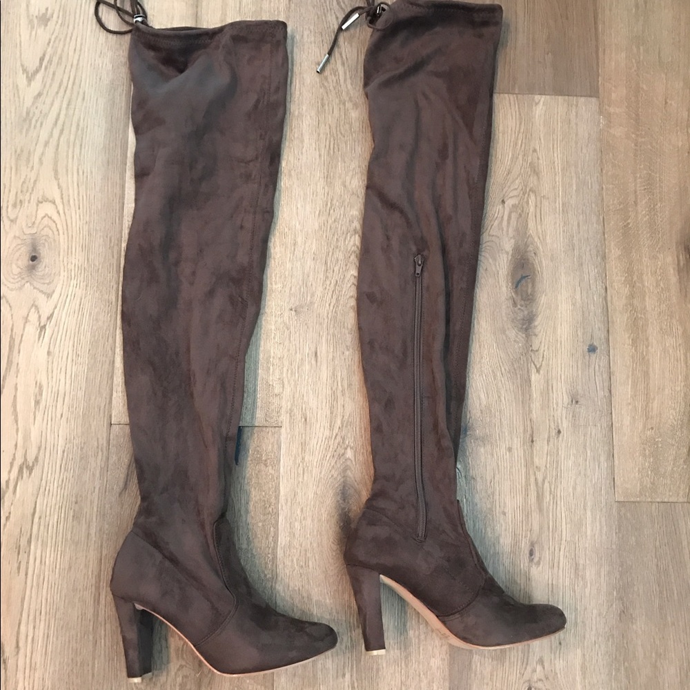 BRAND NEW NEVER WORN THIGH HIGH BOOTS