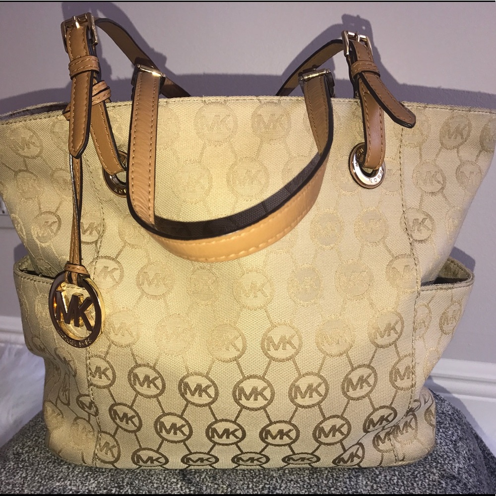 Michael Kors tan bag