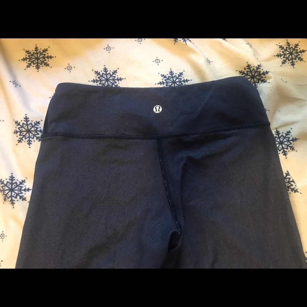 Dark blue Lulu lemon leggings