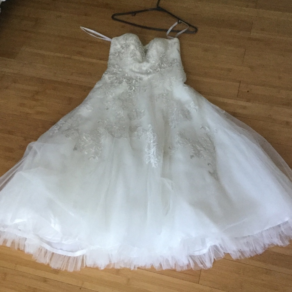 Wedding dress