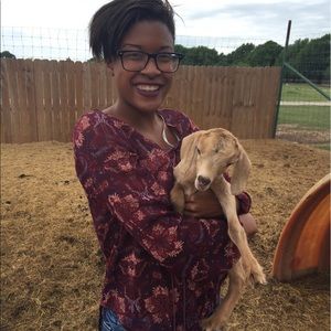 Meet your Posher, Tara