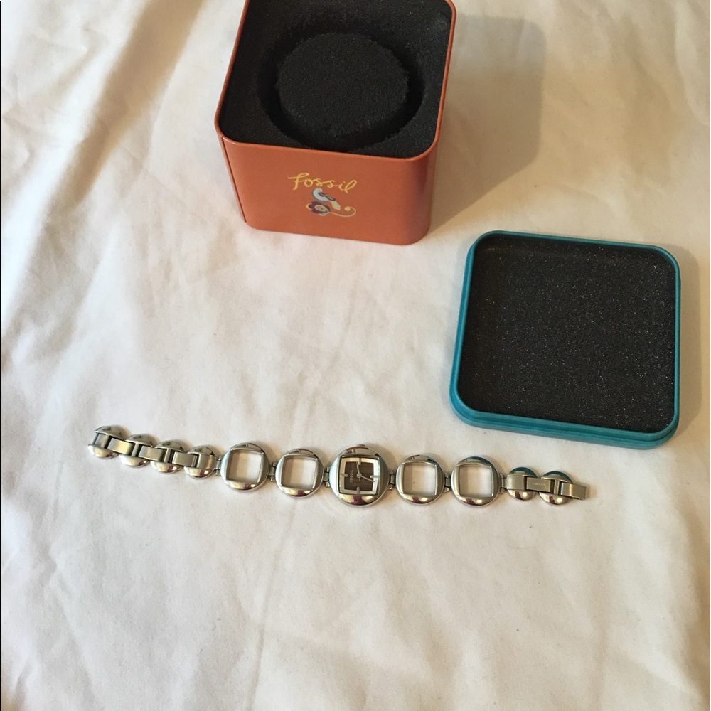 Cute silver women fossil watch
