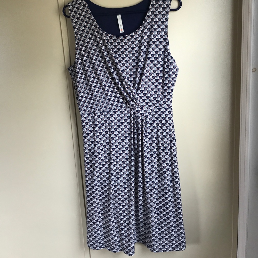 Patterned maternity dress NWOT