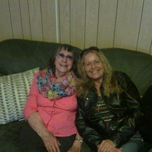 Meet your Posher, Dixie