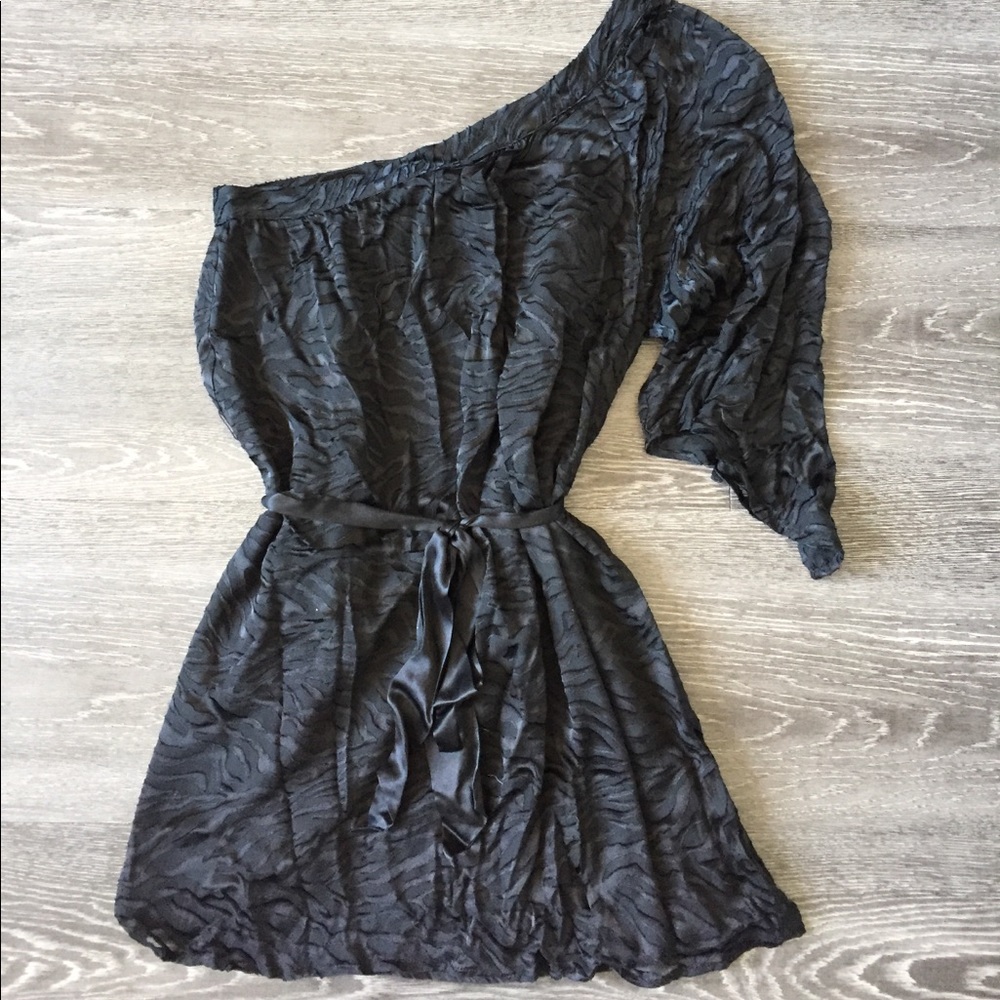Guess Marciano black one-sleeve dress