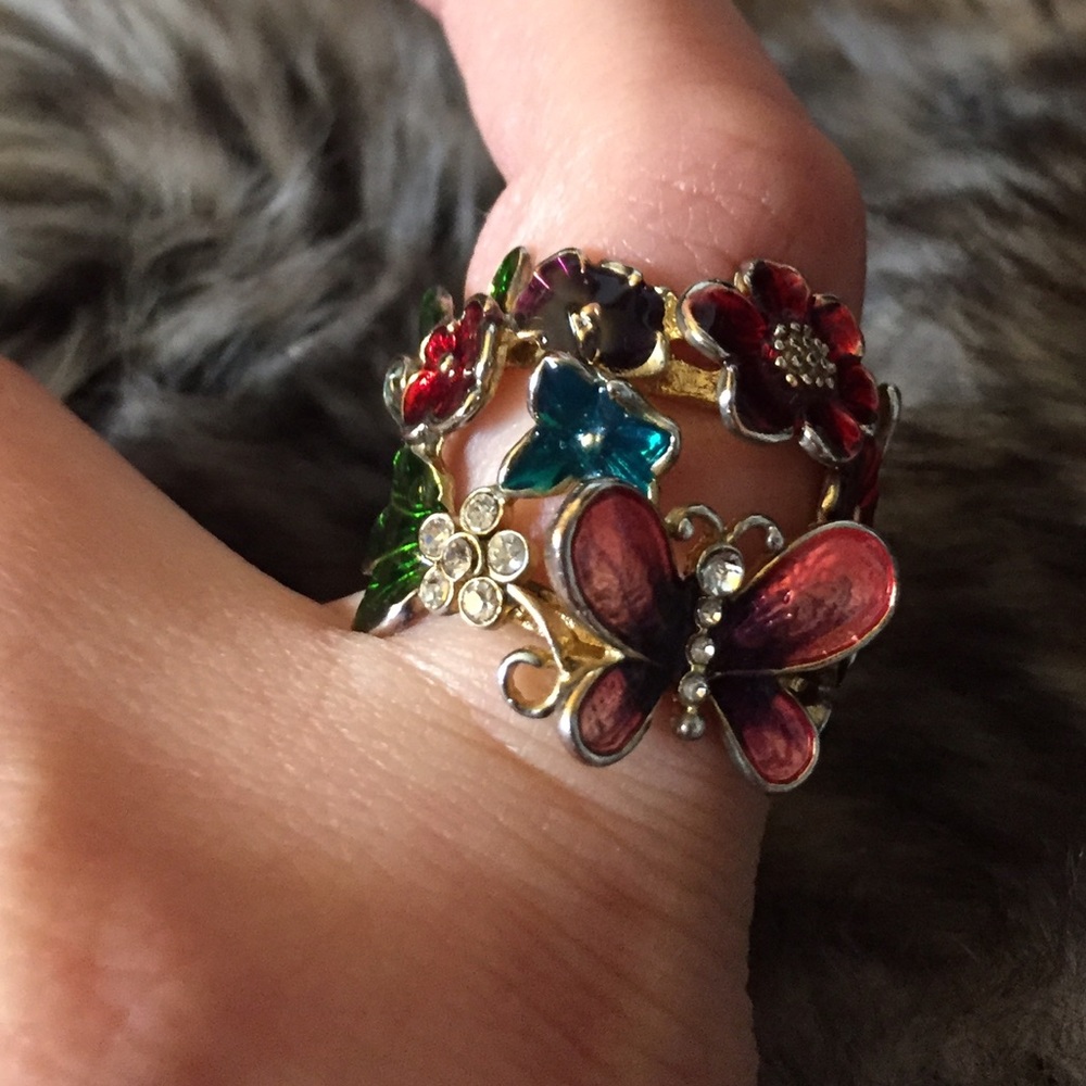 Vintage Gorgeous Butterfly Ring 🦋