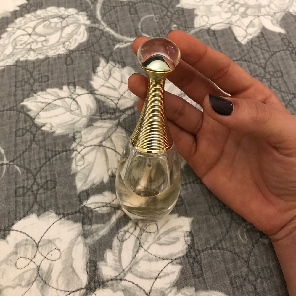 Last day for sale. Closet closes tomorrow 07/07/17