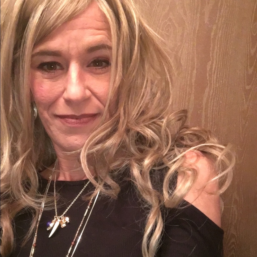 Meet your Posher, Lisa