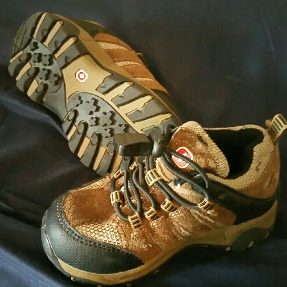 Gently loved Lil boys shoes