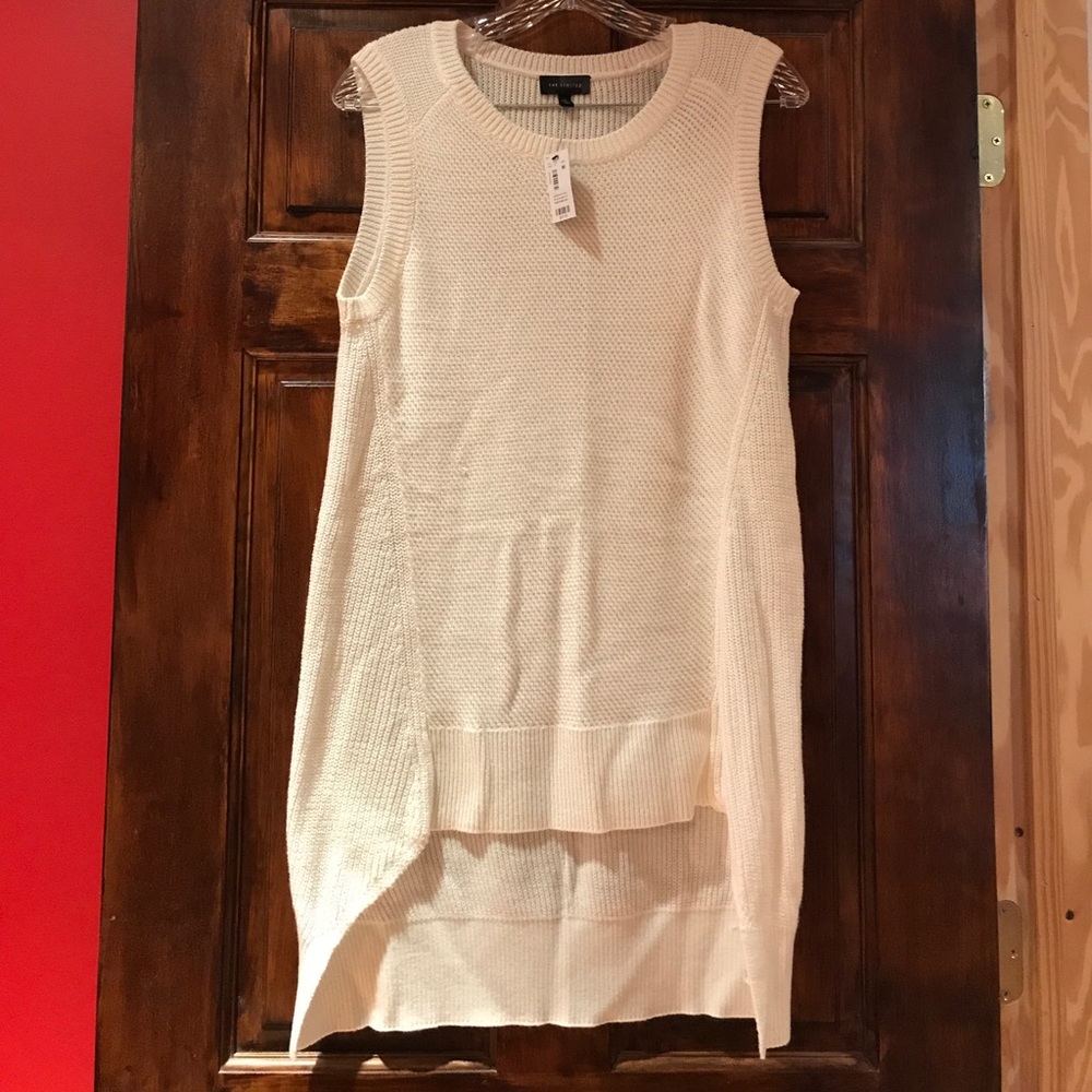 NWT Sleeveless Tunic