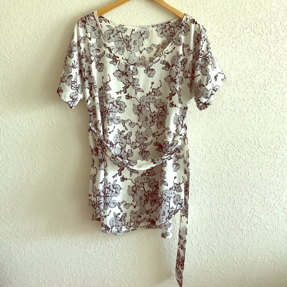 Poema Tunic