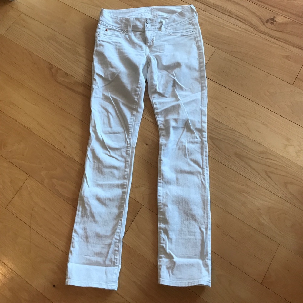 White Hudson mid rise jean. Size 27