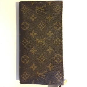 Auth Louis Vuitton clutch