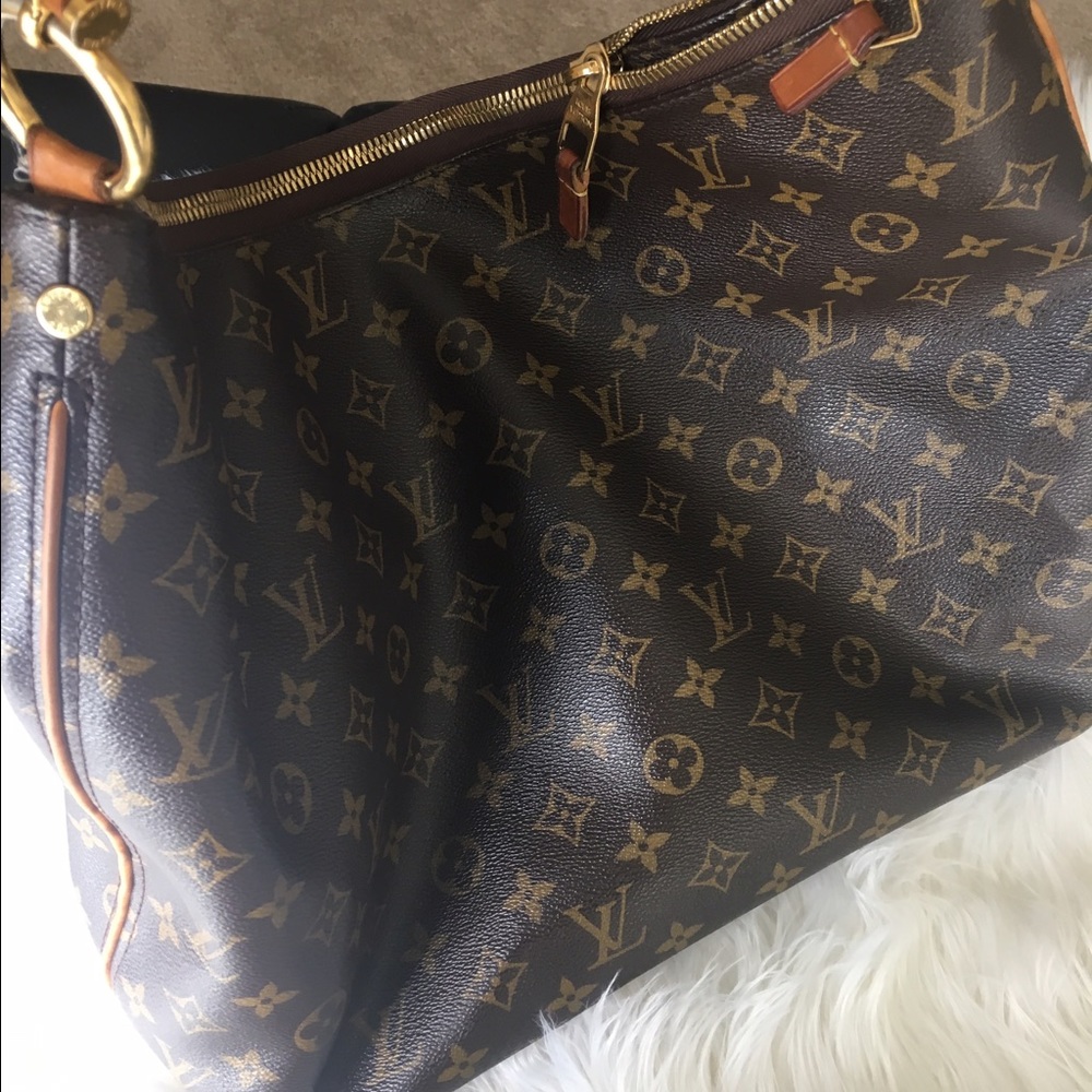 Handbag
