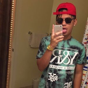 Meet your Posher, Kuya