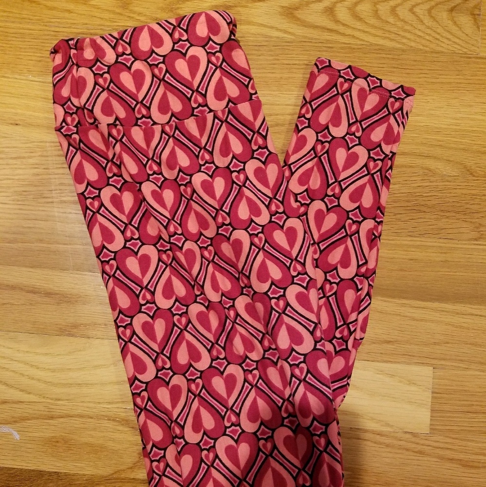 Lularoe leggings os hearts