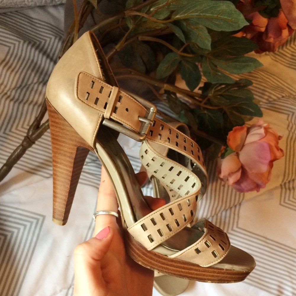Jessica Simpson 👠 LAST CALL