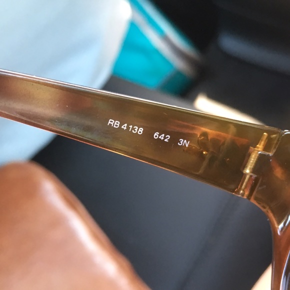 Ray-ban sunglasses. - Picture 3 of 5