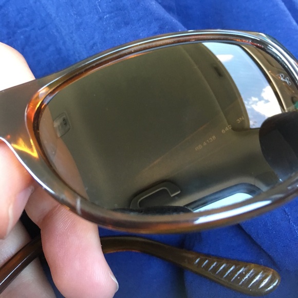 Ray-ban sunglasses. - Picture 5 of 5