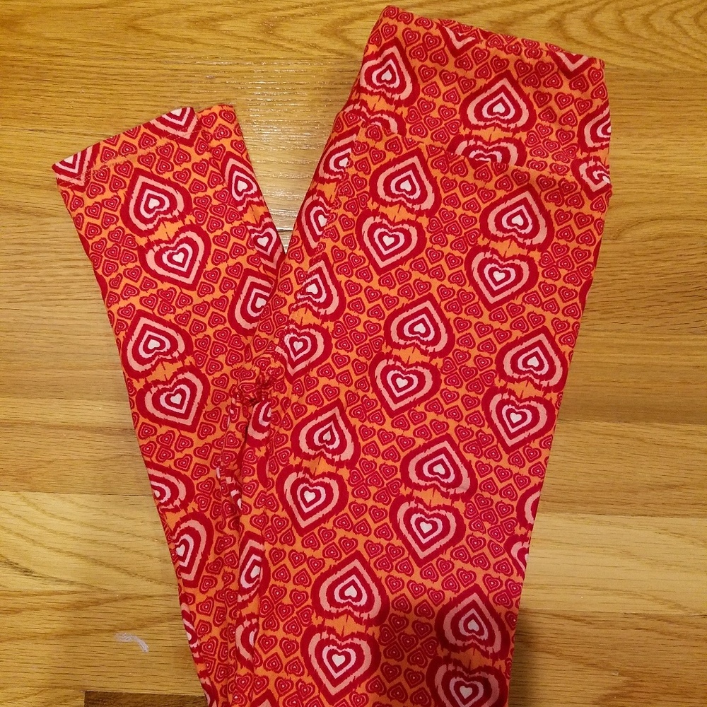 Lularoe leggings os hearts