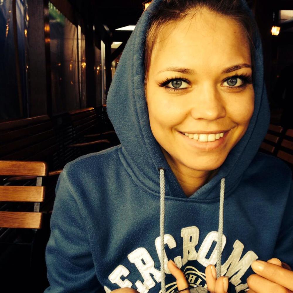 Meet your Posher, Зоя