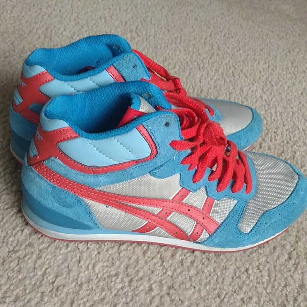 Asiscs Shoes