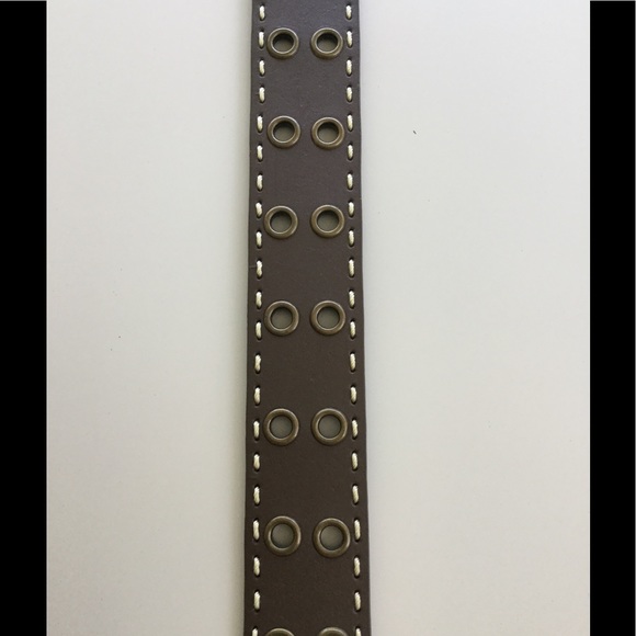 XL 1 1/2" Unisex Leather Double Hole Grommet Belt. - Picture 4 of 6