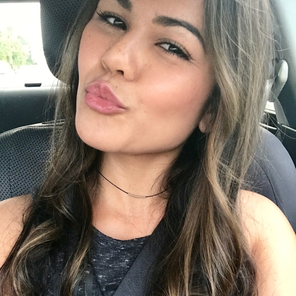 Meet your Posher, Jaymee