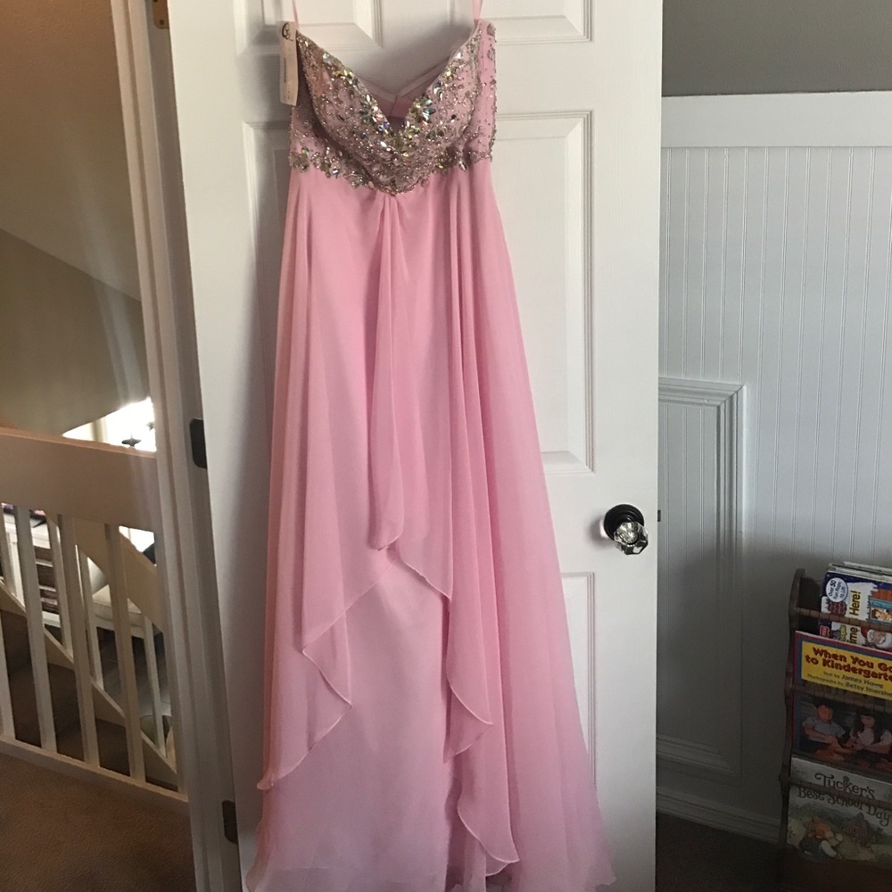 NWT Mori Lee by Madeline Gardner 12 OPEN TO OFFERS