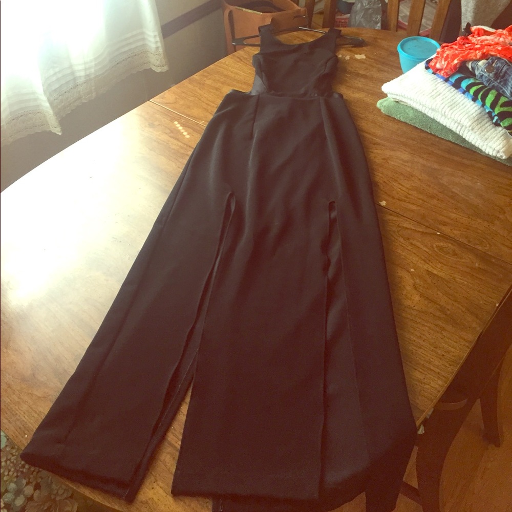 Black Market Formal Dress 🛍PRICE DROP⚠️