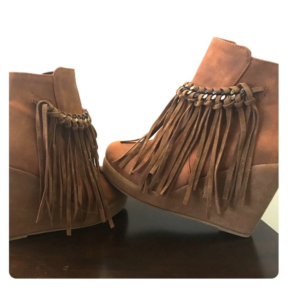 High heel booties
