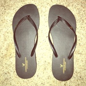 American eagle flip flops never worn size 7/8