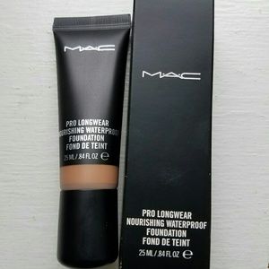 MAC Prolongwear Waterproof Foundation NW40